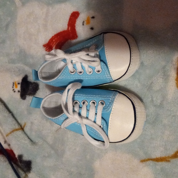 Baby Baby converse looks like girls shoe.   Box 293.  7/23 - Picture 2 of 2